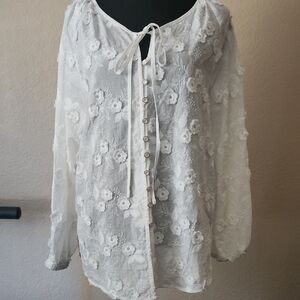 Commense White Floral Lace Blouse